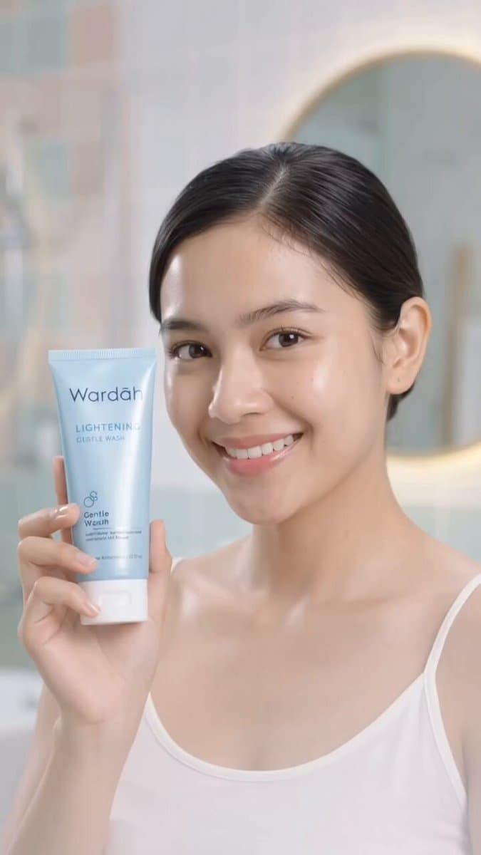 Skincare Product Commercial Video Prompt